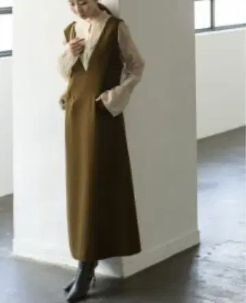 노블 V넥 원피스 오버롤 스커트