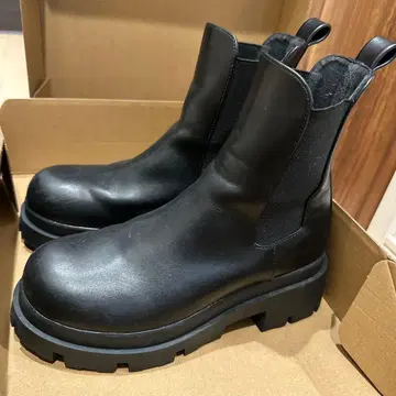 블랙 사이드 고어 부츠 통굽 zara