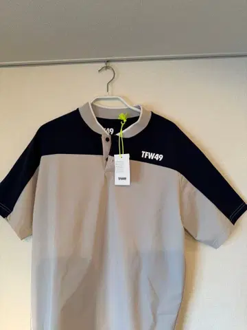 [ 미사용 새상품 ] TFW49 반팔 셔츠 L 사이즈