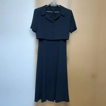 블랙 원피스 수트 숏 슬리브