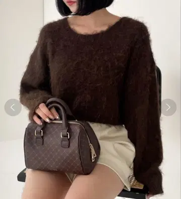 Heather 숏 샤기 니트 스웨터 풀오버 짙은 갈색