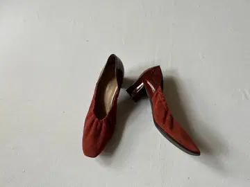 ODETTE E ODILE OFC 개더 세퍼레이트 펌프스