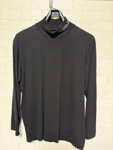 20/COTTON JERSEY 'Fabric is the skin.