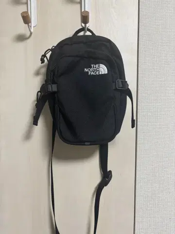 THE NORTH FACE 블랙 숄더백