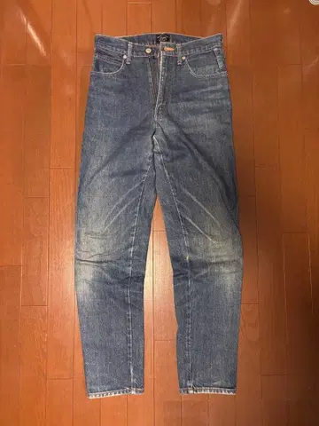 [ h_1 ] Levis 635 표기:21인치