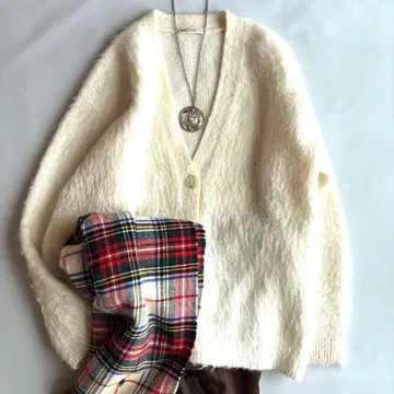 고품질 뷰티 앤 유스 샤기 니트 가디건 프리 화이트