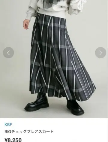 KBF BIG 체크 플레어 스커트 어반 리서치 UR