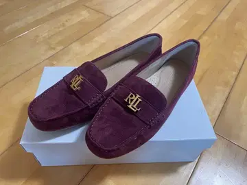 와인 레드 스웨이드 로퍼