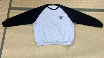 그레이/블랙 래글런 슬리브 맨투맨 F 사이즈