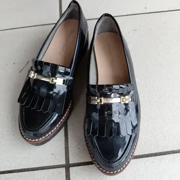 Oriental Traffic 프린지 장식 블랙 로퍼