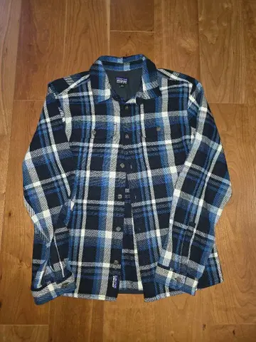 미사용 새상품 정가 23100 파타고니아 피오르드 로프트 셔츠