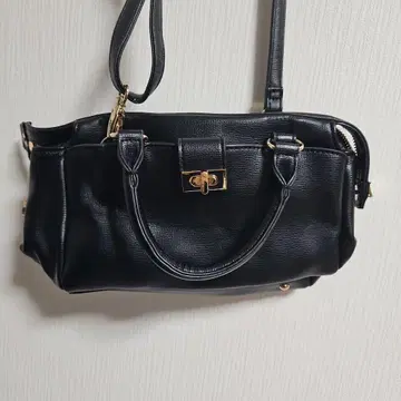 NaturalBasic 블랙 합성 피혁 숄더백