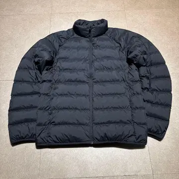 Uniqlo 울트라 라이트 다운 자켓 블랙 M