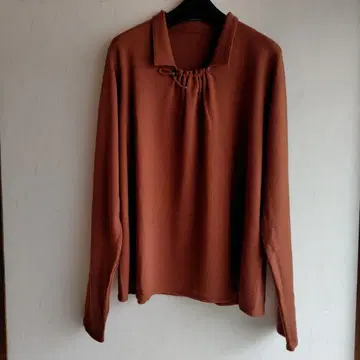 요건 레일 풀오버