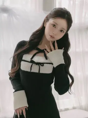 리본 퍼 플레어 니트 미니 원피스 다리치 darich F