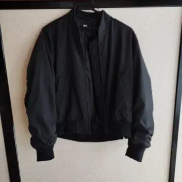 유니클로C 블랙 MA-1 자켓