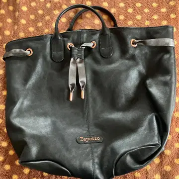 Repetto 블랙 레더 토트백