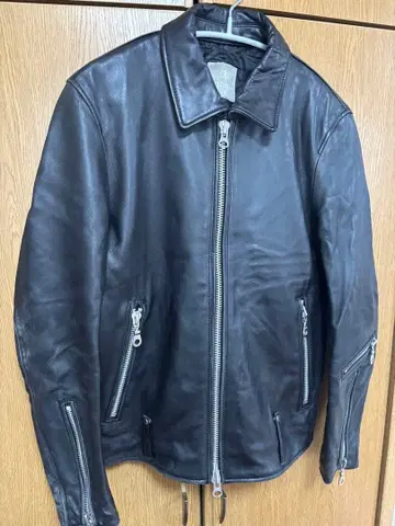 블랙 가죽 자켓