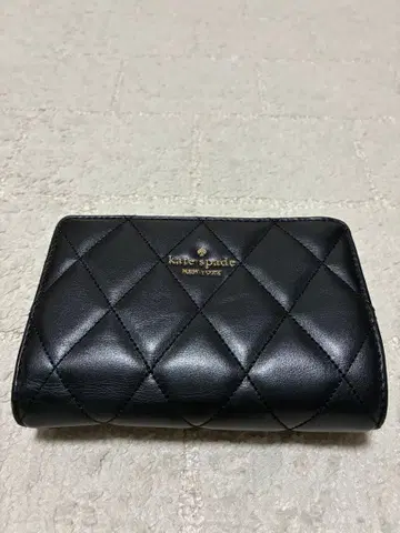 케이트 스페이드 2단 접이식 지갑