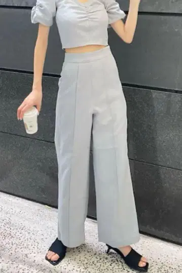 미사용 새상품 그레이 와이드 팬츠 에모다