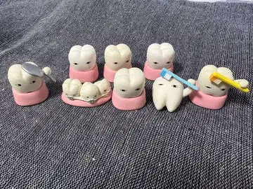 말없는 치아 캐릭터 캡슐 토이 8개 세트