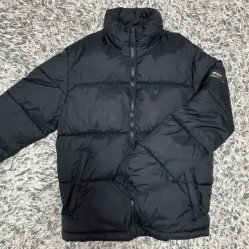 ZARA 블랙 다운 자켓