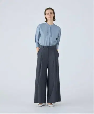 투모로우랜드 라이트 블루 긴팔 셔츠