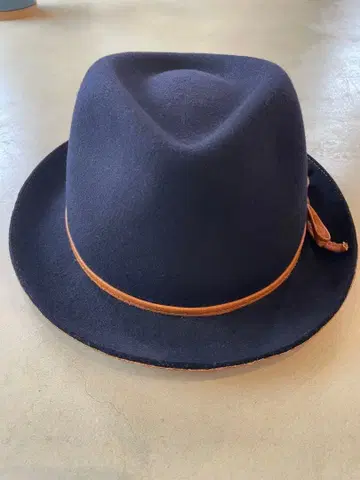 TESI 테시 네이비 컬러 울 펠트 햇