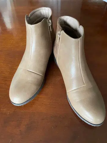 [ 새상품 ] 숏부츠 베이지 사이드 지퍼 포함