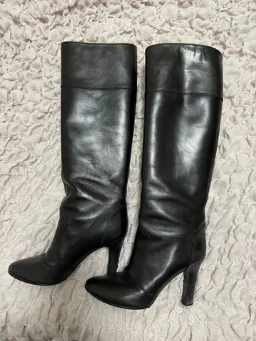 블랙 가죽 롱 부츠 하이힐