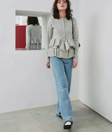 택 포함 새상품 titivate 프릴 헴 니트 가디건 그레이