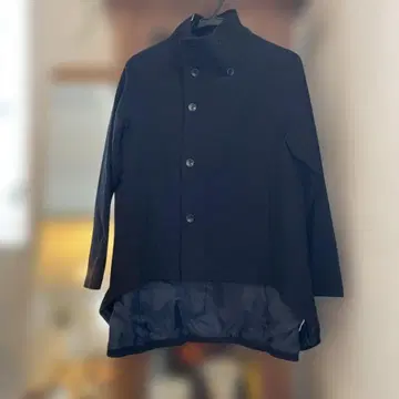 i+mu 블랙 버튼 부착 자켓