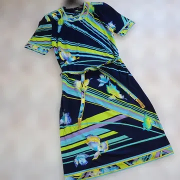 레오나르 원피스 M 패드 포함