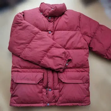 THE NORTH FACE 빨간색 다운 자켓