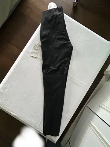 ZARA BASIC 블랙 스키니 팬츠