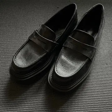 ZARA 블랙 로퍼 신발 39