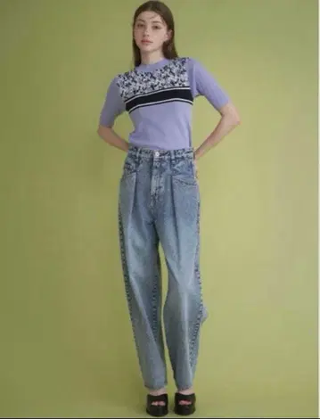 LILY BROWN 하이웨스트 턱 데님 팬츠