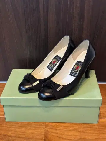 MIHAMA 22.5cm 블랙 리본 힐