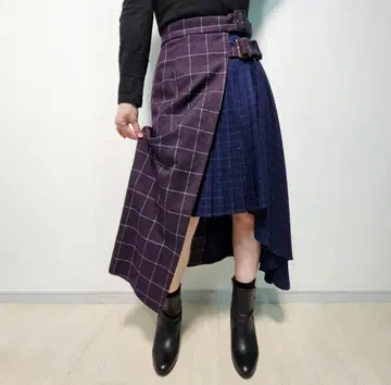 [레이디 아젤] 미니 기장의 플리츠와 롱 기장의 비대칭 스커트