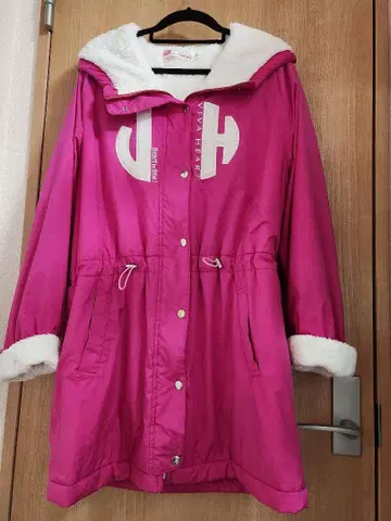 VIVA HEART 사이즈 42 방한 보아 달린 코트 비바하트