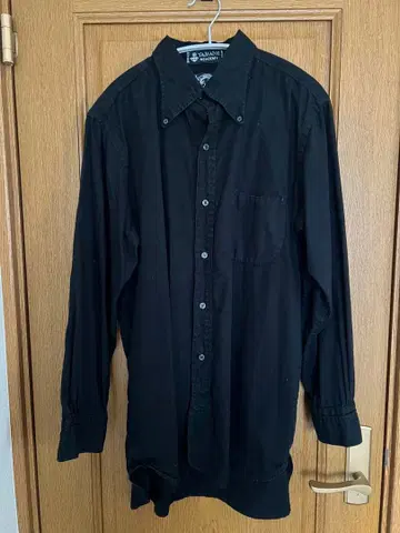 EVISU 에비수 버튼 다운 셔츠 블랙