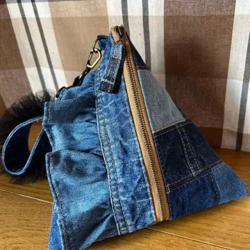 데님 리메이크 지퍼 테트라 파우치