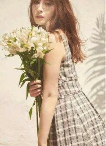 herlipto Summer Tweed Midi Dress 베이지