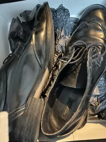 ZARA 레이스업 슈즈