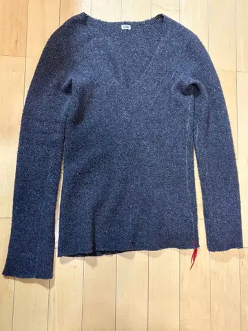 L.G.B. 그랑 블루 다크 블루 V넥 니트 스웨터 사이즈 1