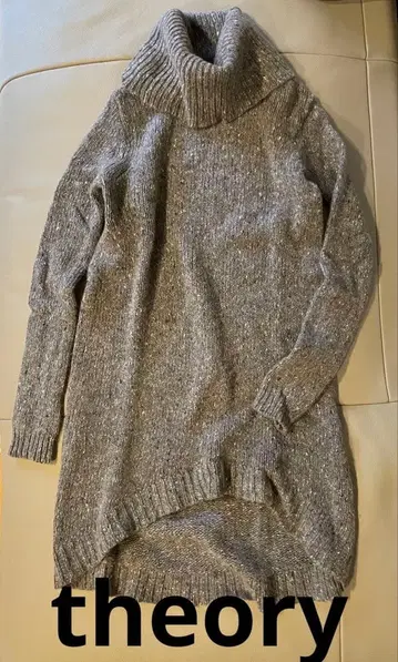 theory 그레이 터틀넥 니트