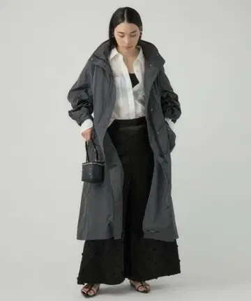 미사용 새상품 Chaos 카오스 프리즘 라이트 코트 차콜 그레이