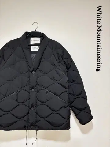 화이트 마운티니어링 타이온 퀼티드 한텐 다운