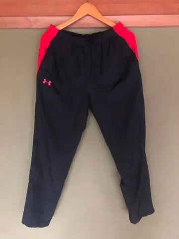 UNDER ARMOUR 조거 팬츠 L 블랙/빨간색