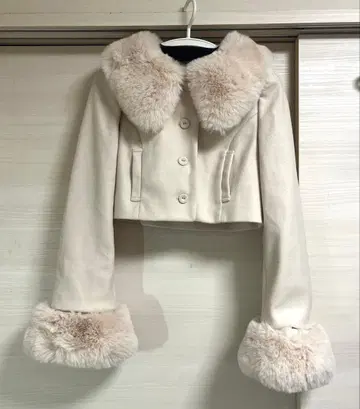 EATME 인조 모피 칼라 자켓
